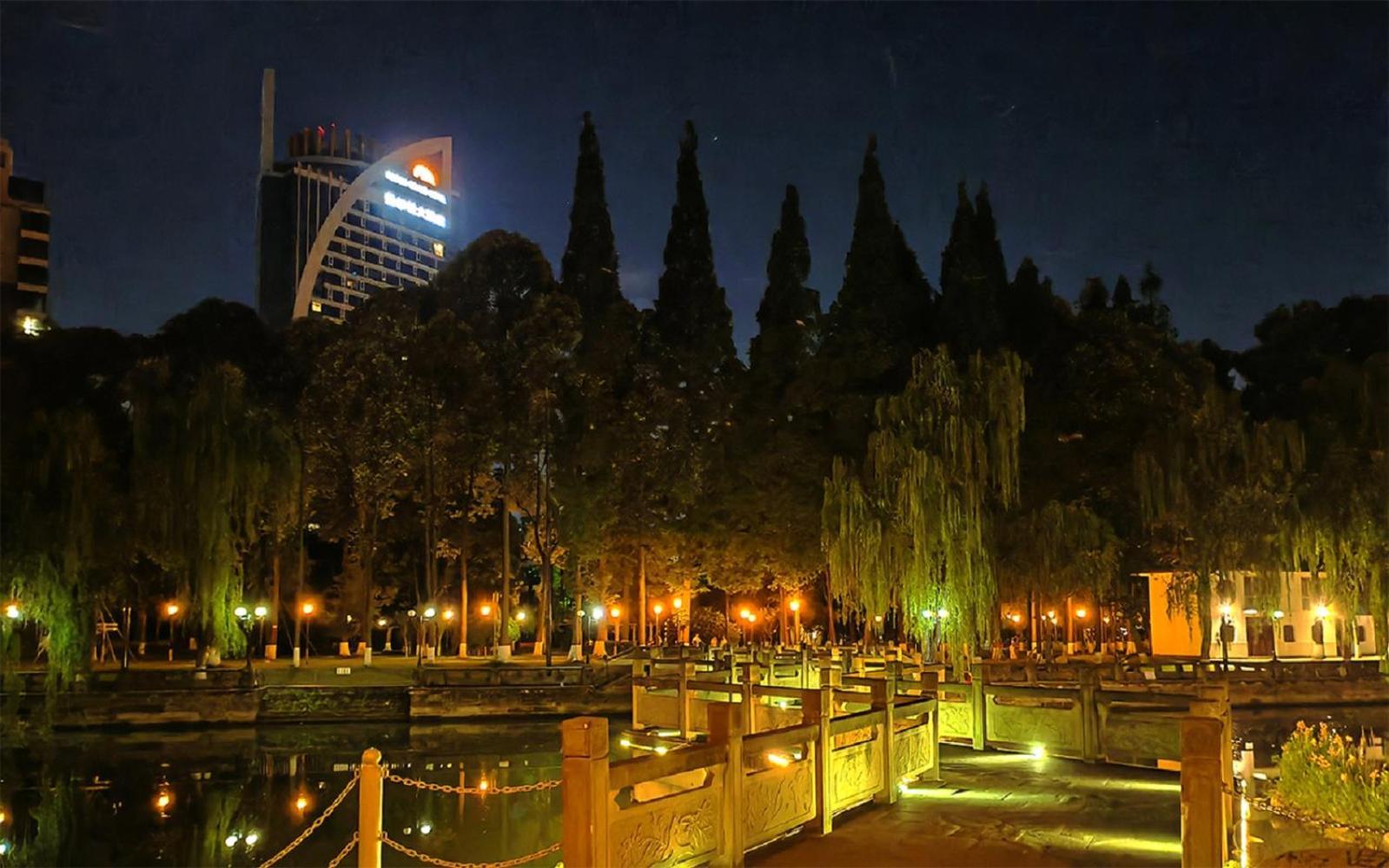 Felton Grand Hotel Chengdu Luaran gambar